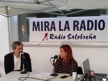 Entrevista en radio